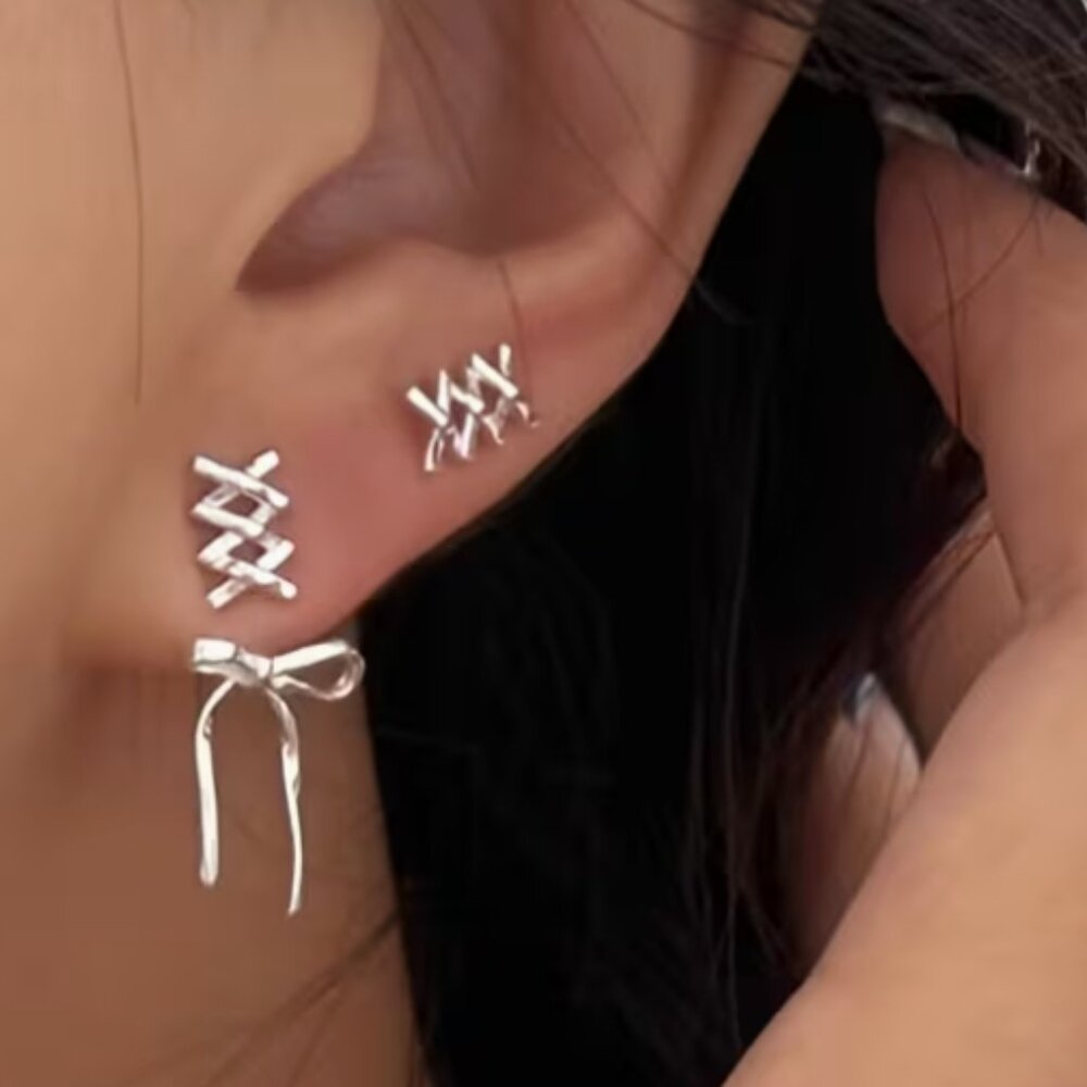 NEW - Bow Knot Silver earrings, criss cross stud earrings, bow jewelry - Picture 3 of 4